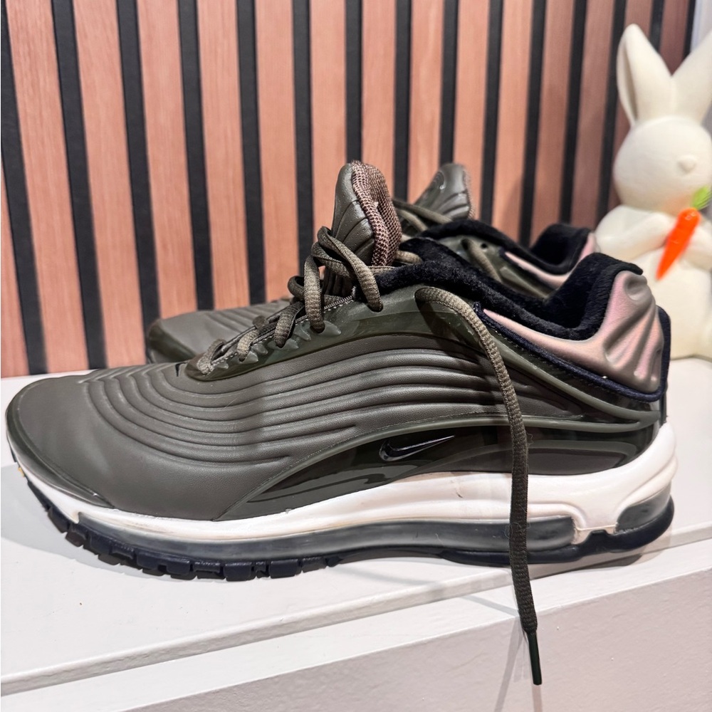 Nike Olive Green Air Max Sneakers